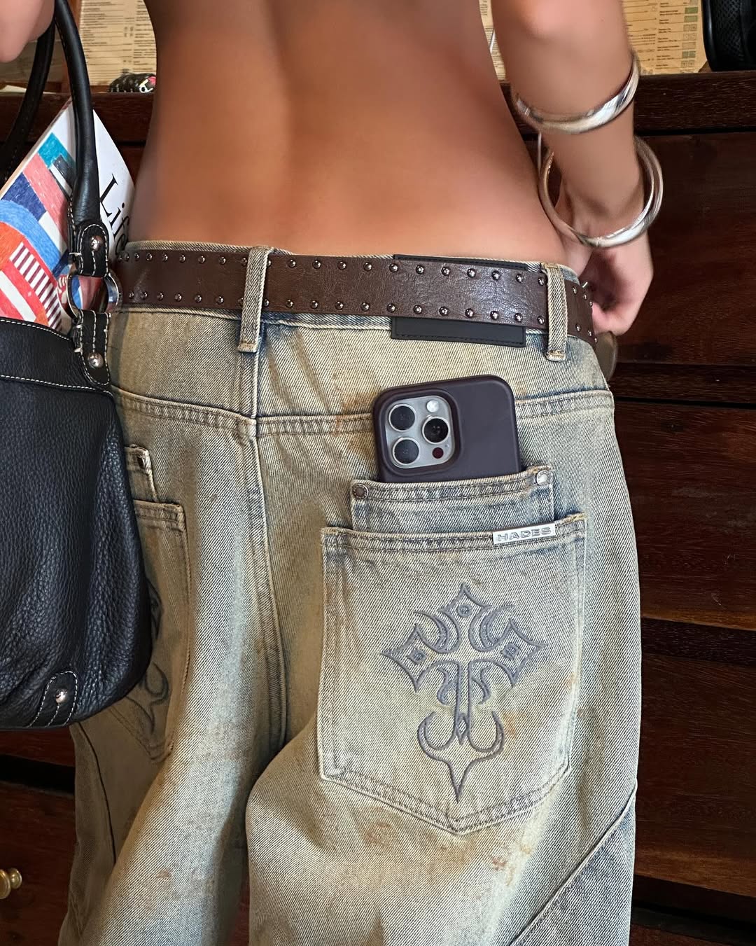 QUANTUM DRIFT WASH JEANS