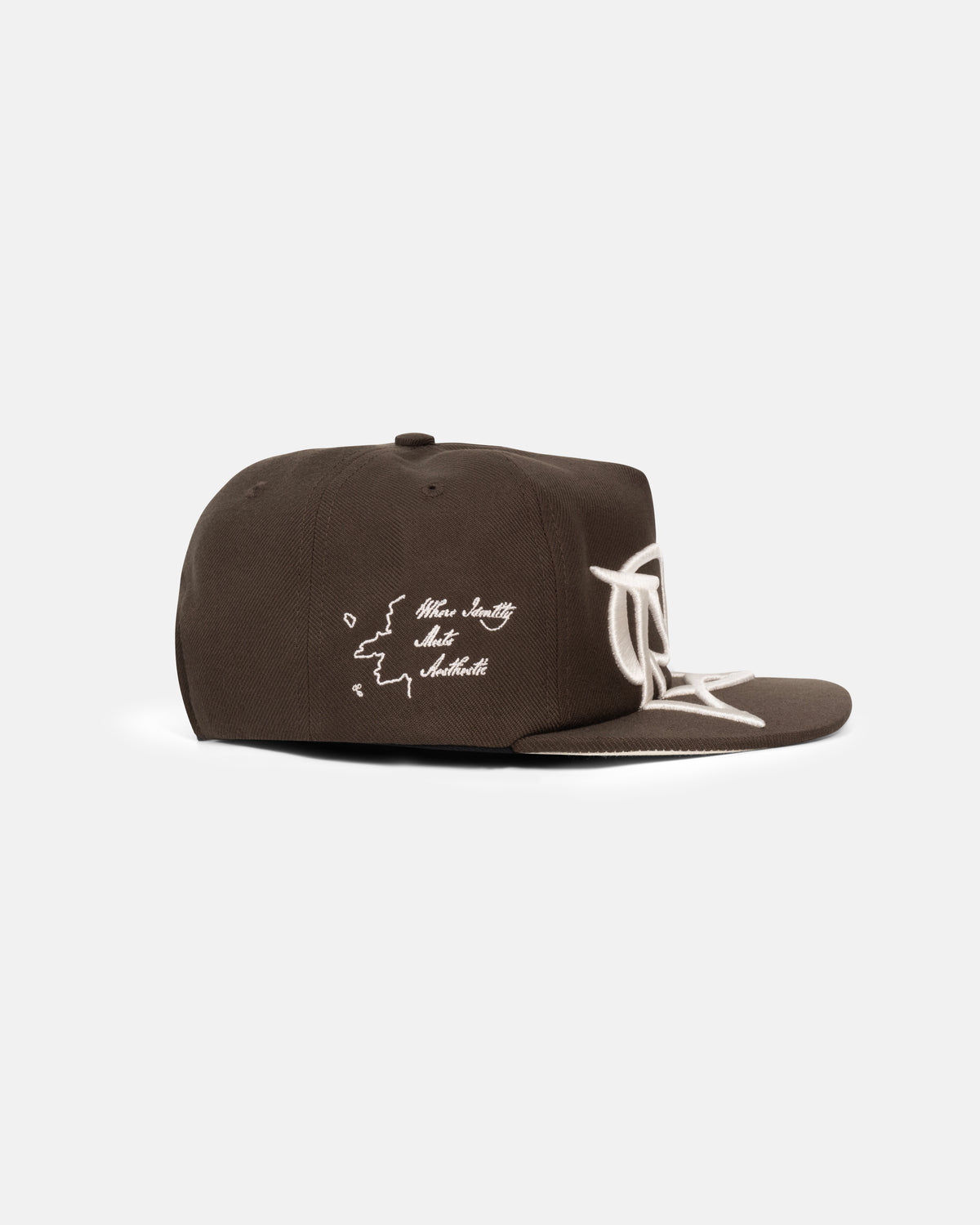 BIG ICON CURSIVE EMBROIDERY VINTAGE CAP WALNUT